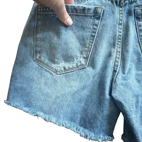 BLANK NYC Bahama Mama Short Denim Jean Shorts Distressed Raw Hem Size 25 - Picture 9 of 12